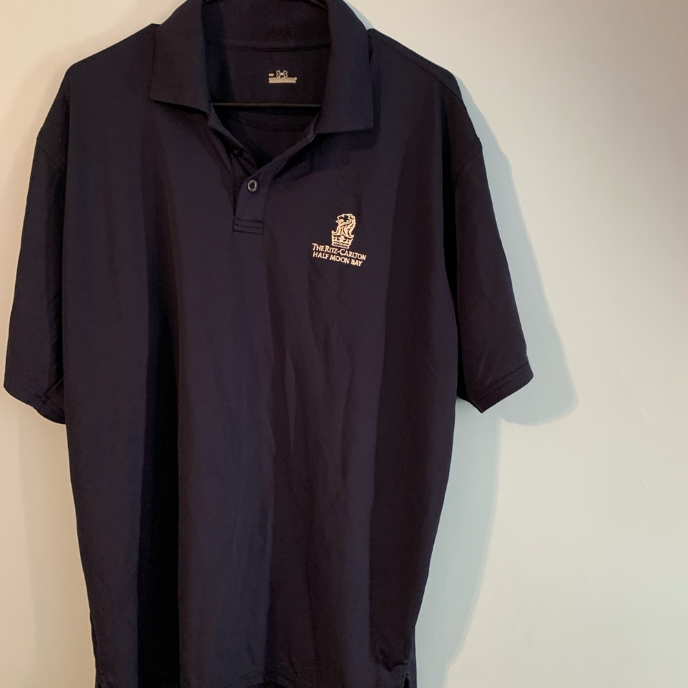 Men’s Under Amrour Golf Shirt Size M Color Blue